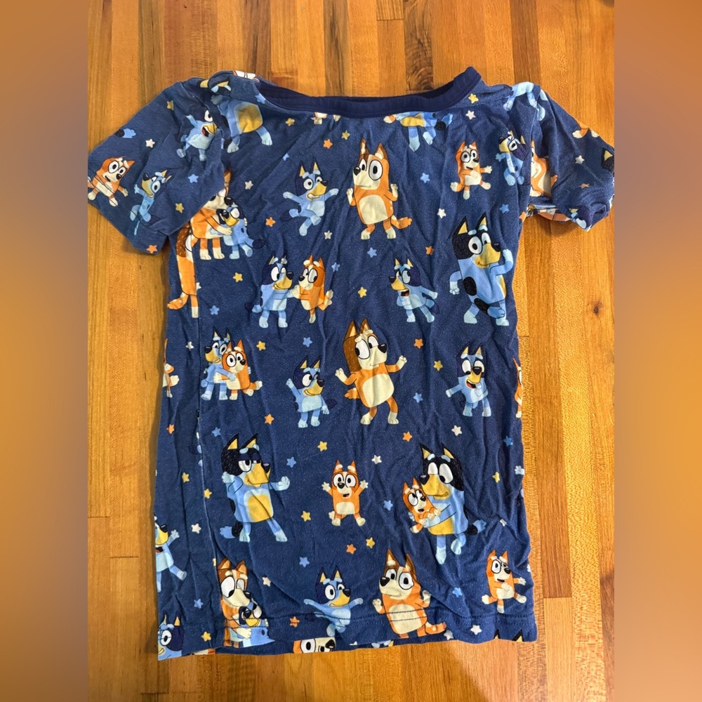Little Sleepies Limited Edition Bluey Bamboo 2 piece pajama set. Size 5/6